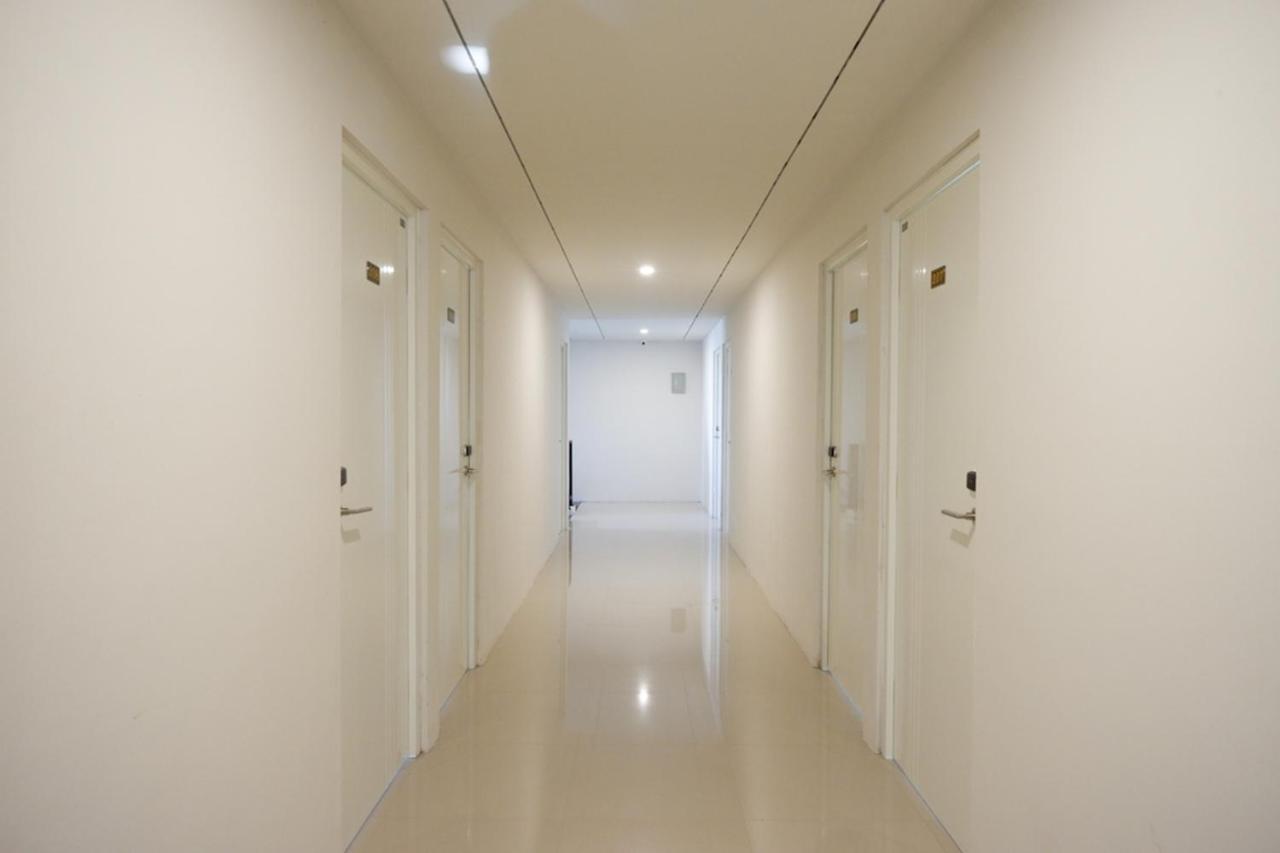 Reddoorz Plus Near Solo Baru Exterior photo